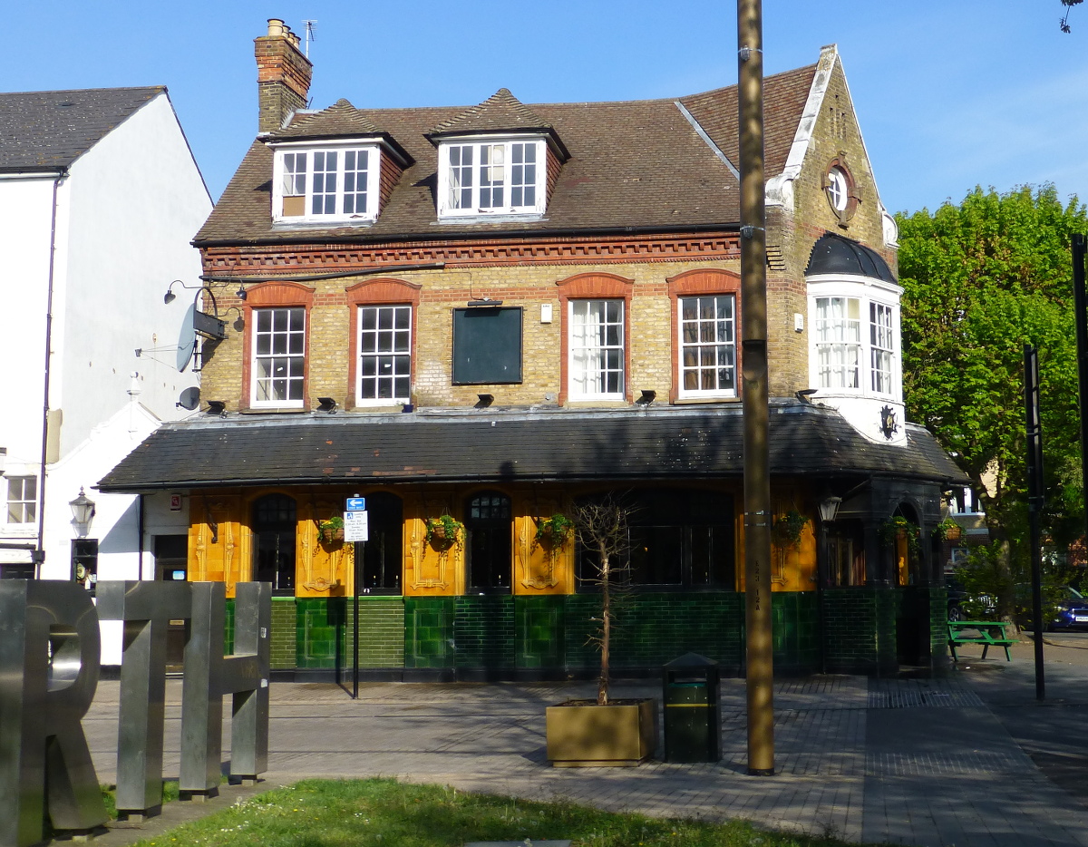 decorative arts and crafts pub